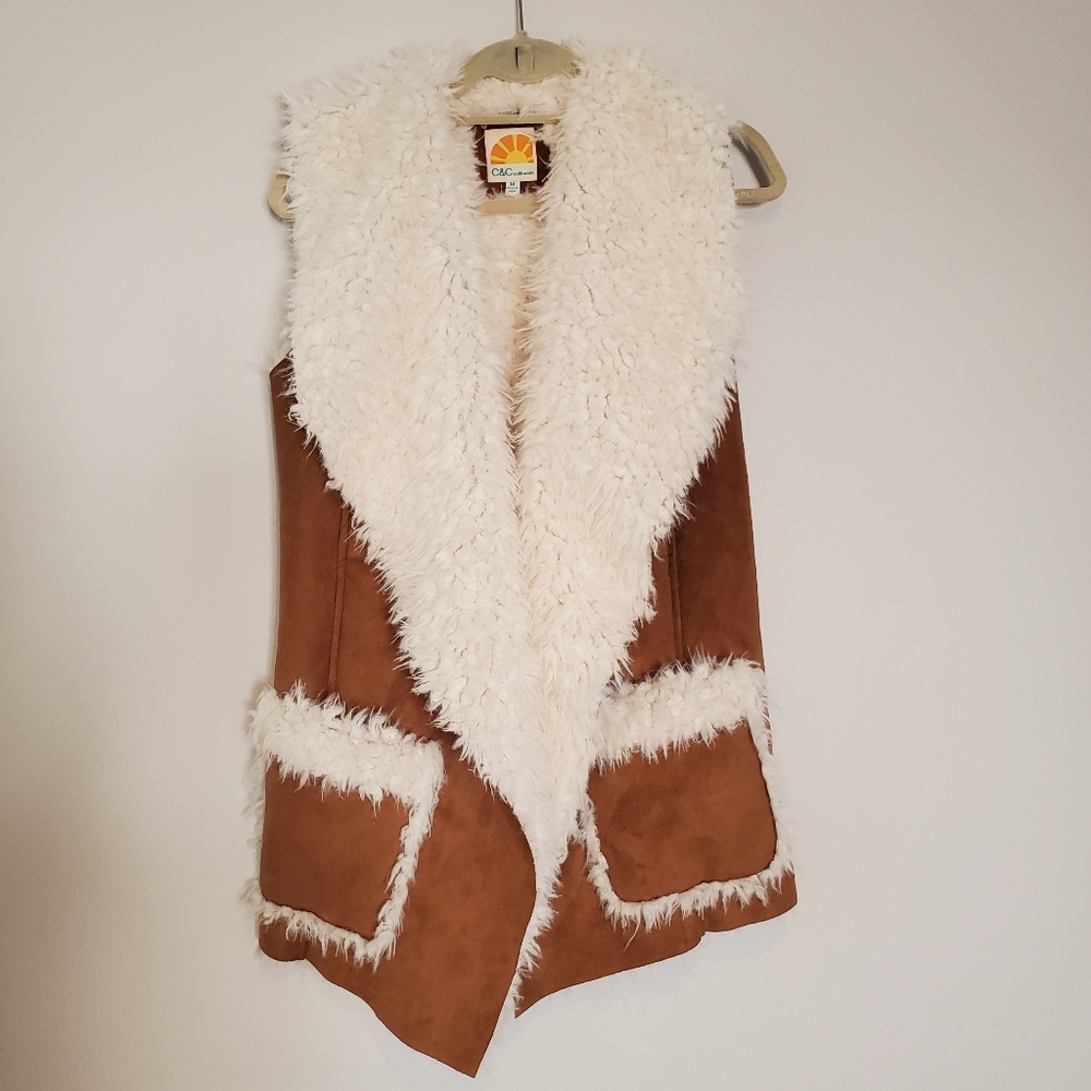 C&C California faux sherpa open front vest sz medium